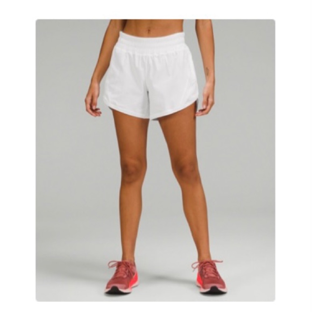 Lululemon Track That Mid-Rise Lined Short (5”) size 6, never worn!